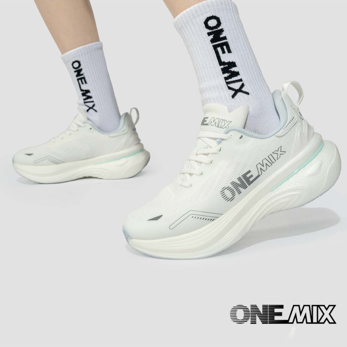 ONEMIX 新しい衝撃吸収性と耐摩耗性の男性ランニングシュ - Lightweight Road Running Shoes のレビューと価格